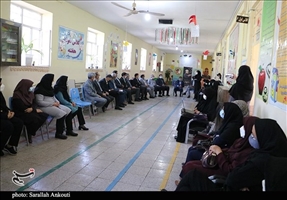 مدارس نمی‌توانند از ارائه پرونده تحصیلی دانش‌آموز به مادر ممانعت کنند